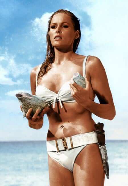Ursula-Andress_Everett-Collection