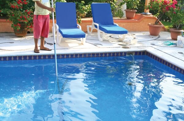 Cleaning-Pool