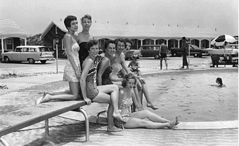 Cav-girls-pool-sm